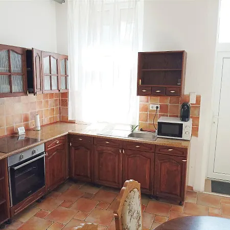 Sarahome1 * Szeged